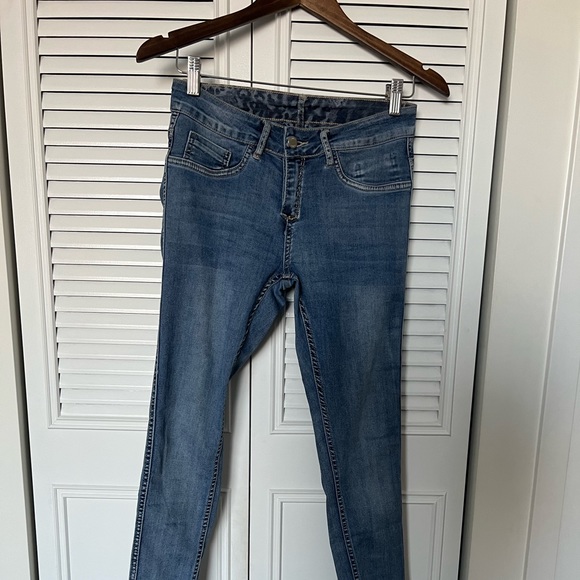 Venus Animal Print Jeans-Reversible - Picture 4 of 8